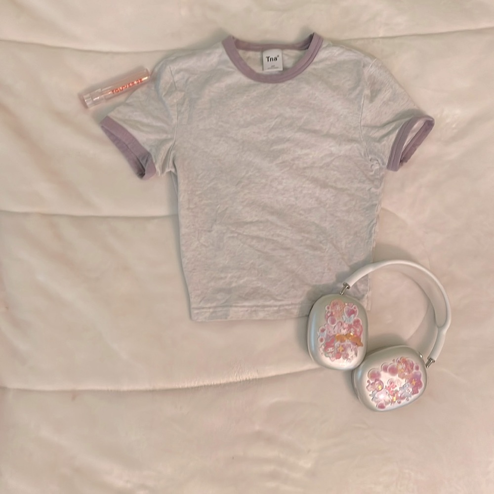 Tna Aritzia cropped tee